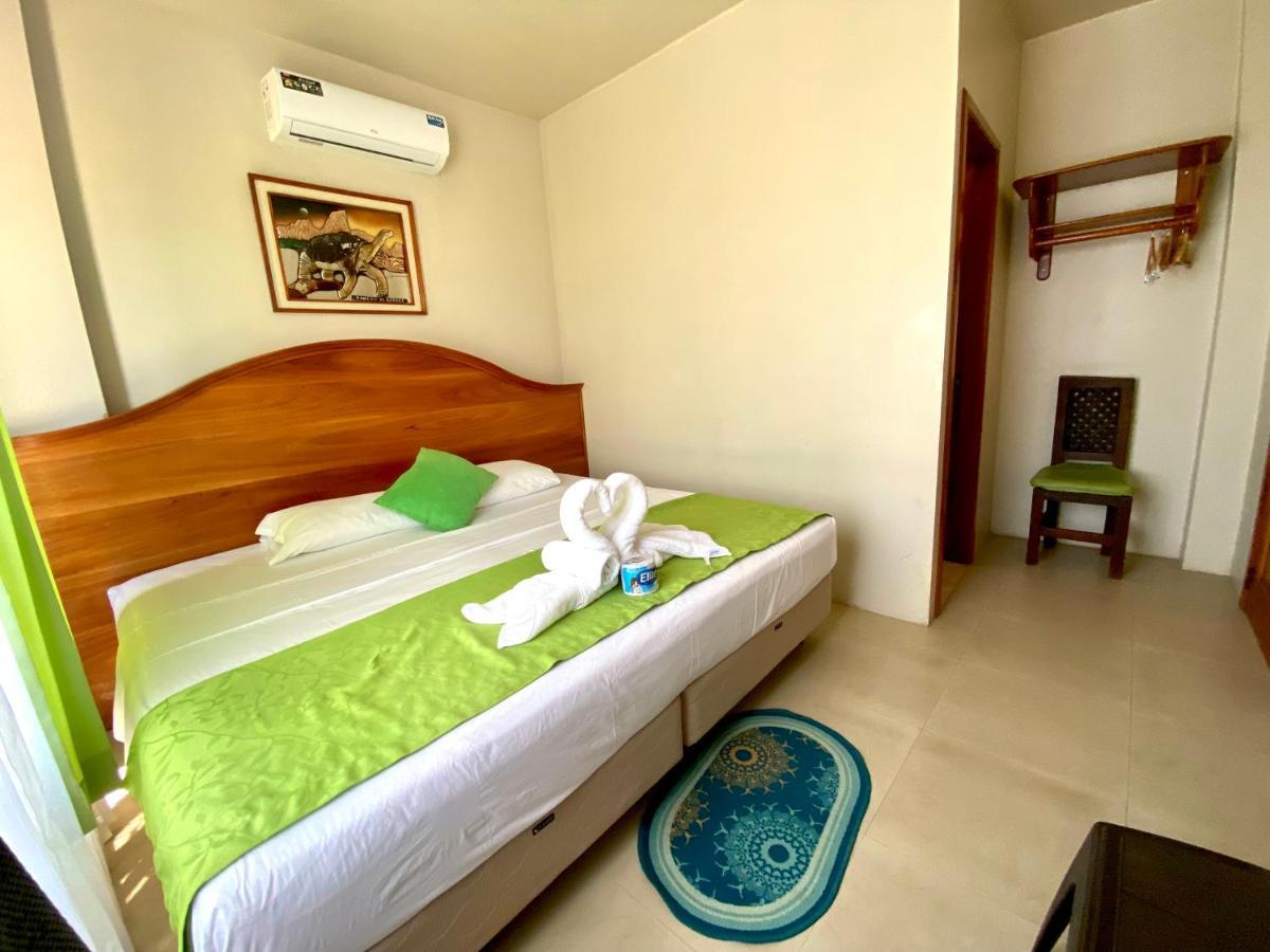 Hotel El Rincon De George à Puerto Villamil Extérieur photo