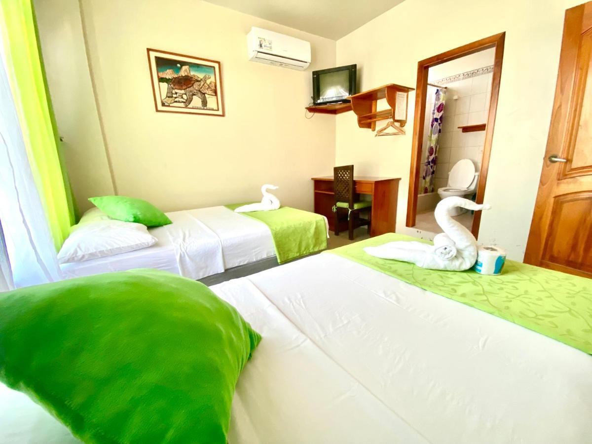 Hotel El Rincon De George à Puerto Villamil Extérieur photo