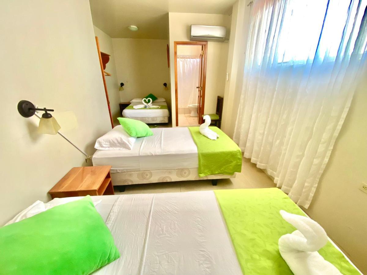 Hotel El Rincon De George à Puerto Villamil Extérieur photo
