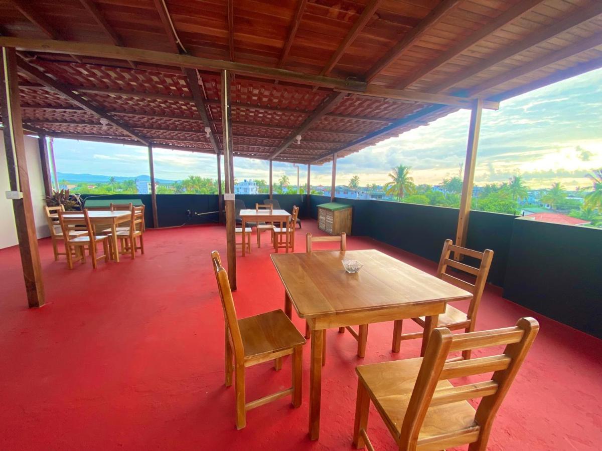 Hotel El Rincon De George à Puerto Villamil Extérieur photo